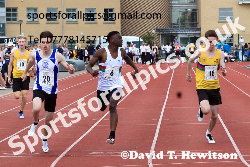 Mens U-17s and Boys U-15s 100 metres, 2022 Northern Inter Counties U17s and U15s Track and Field, York, Thursday, June 2nd. Photo: David T. Hewitson/Sports for All Pics